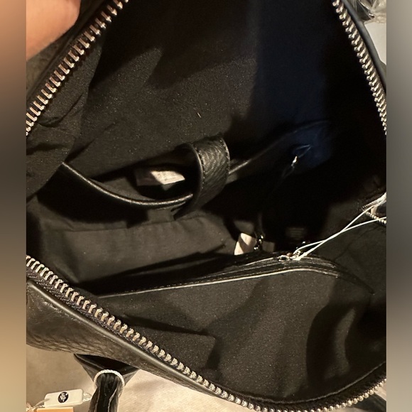 Urban Outfitters Originals NWT Skylark Vegan Black Handbag - Picture 14 of 14